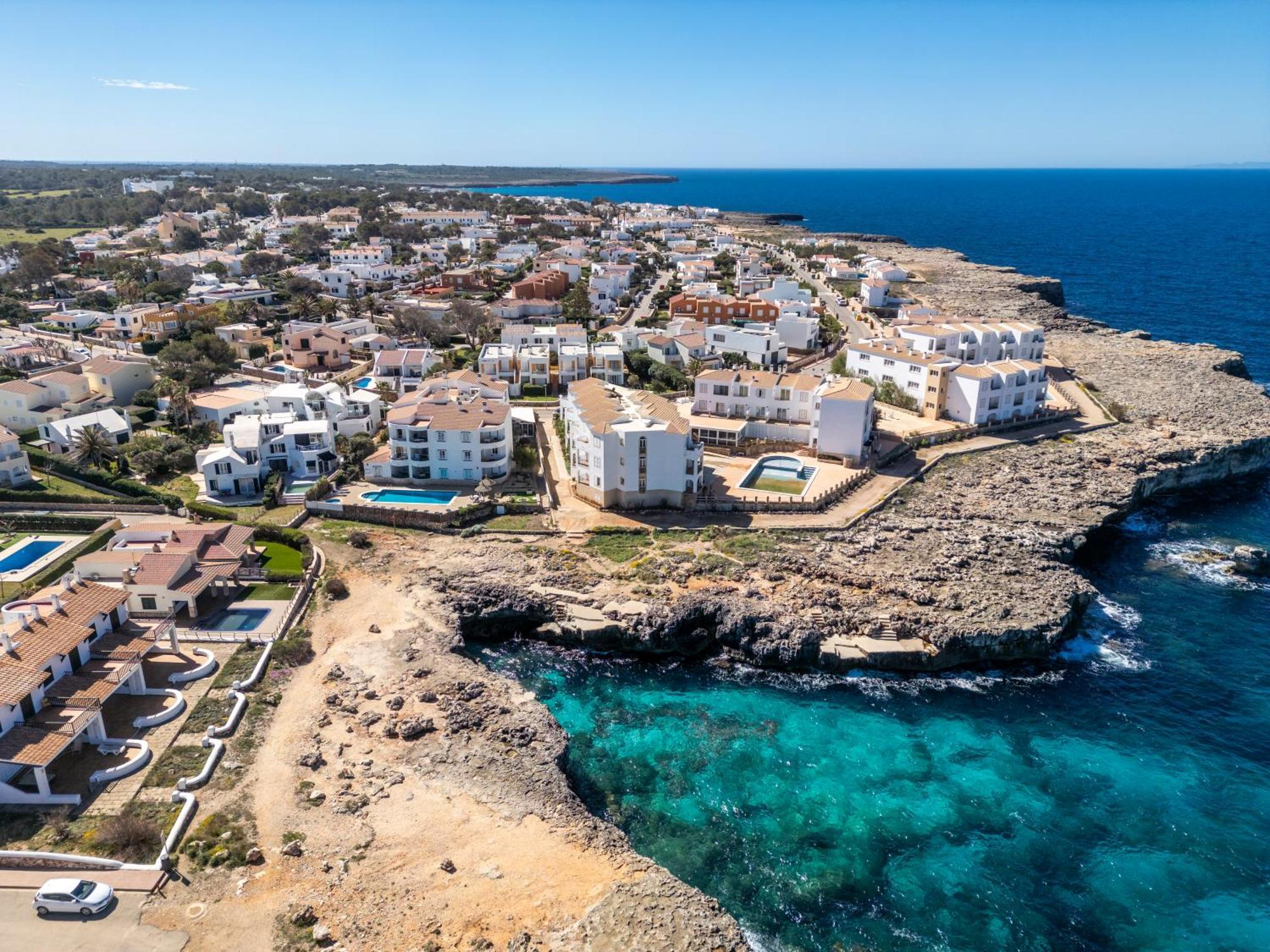 Apartamentos Sol Ponent Cala Blanca  Ngoại thất bức ảnh