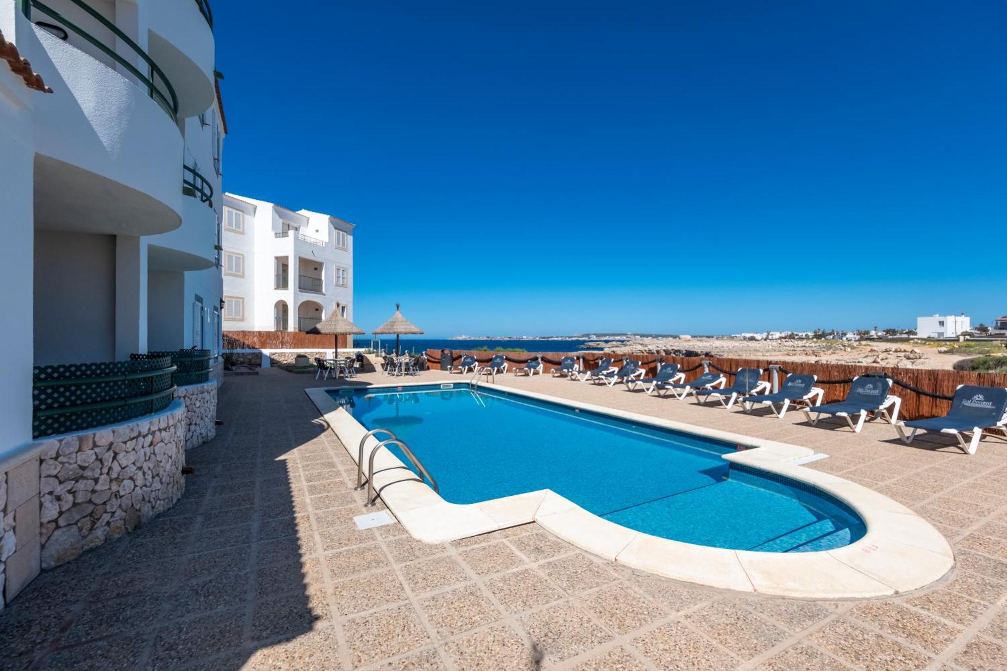 Apartamentos Sol Ponent Cala Blanca  Ngoại thất bức ảnh
