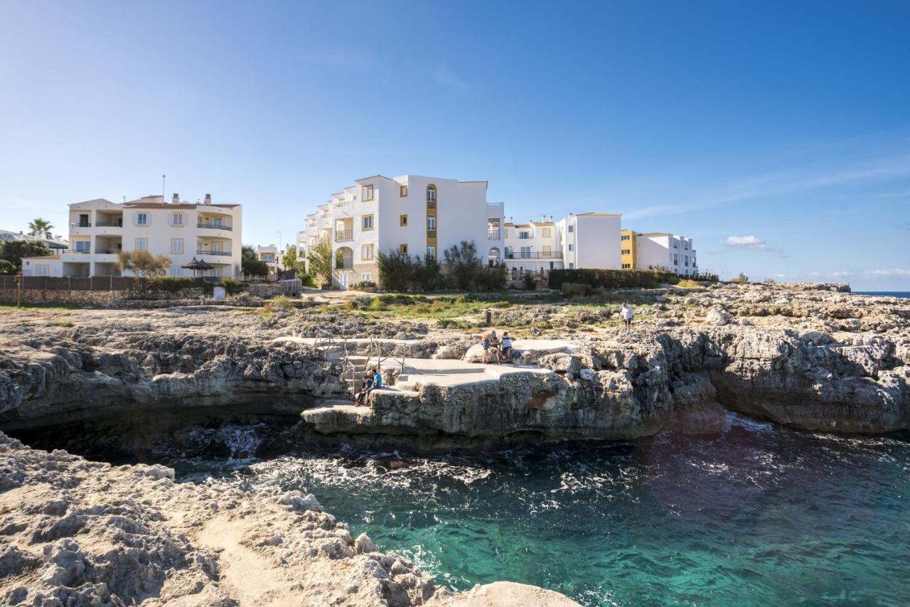 Apartamentos Sol Ponent Cala Blanca  Ngoại thất bức ảnh