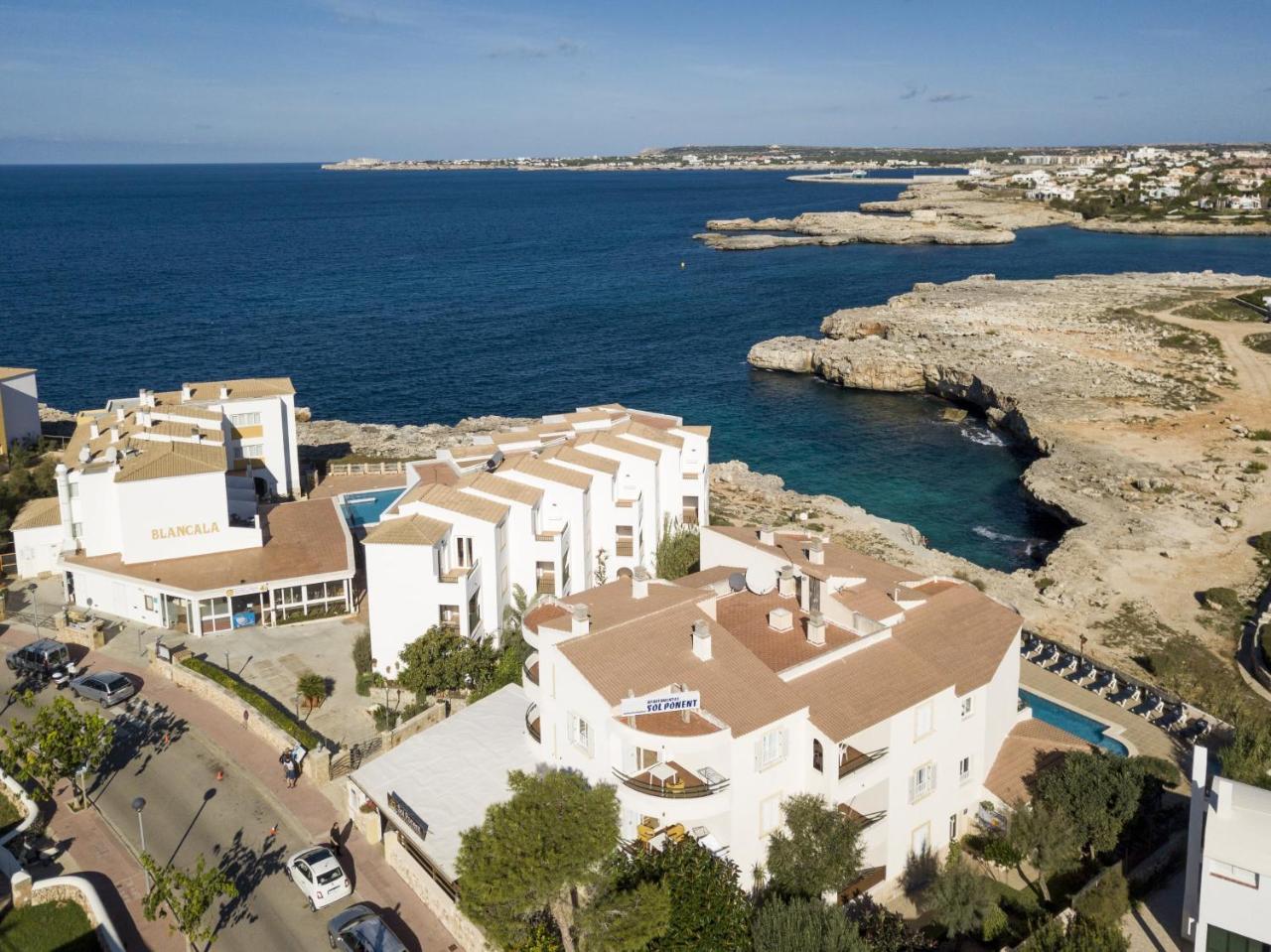 Apartamentos Sol Ponent Cala Blanca  Ngoại thất bức ảnh