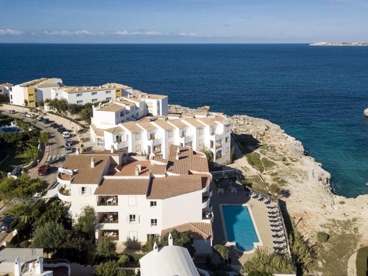 Apartamentos Sol Ponent Cala Blanca  Ngoại thất bức ảnh